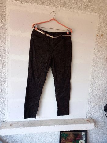 Pantalon effet velours motif