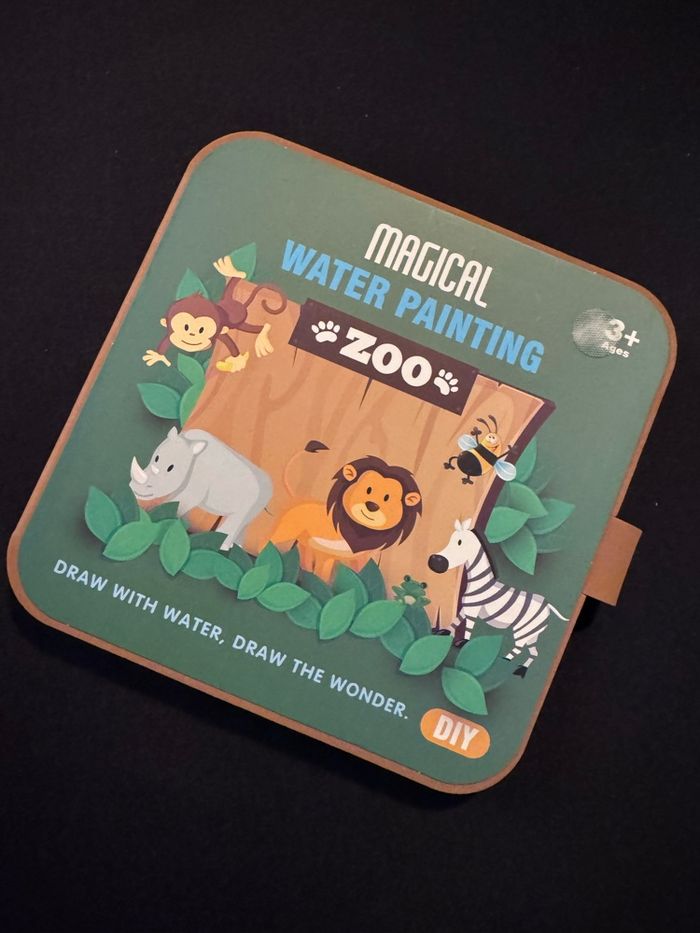 Livre d’éveil 2 en 1 dessin à l’eau et images scratch