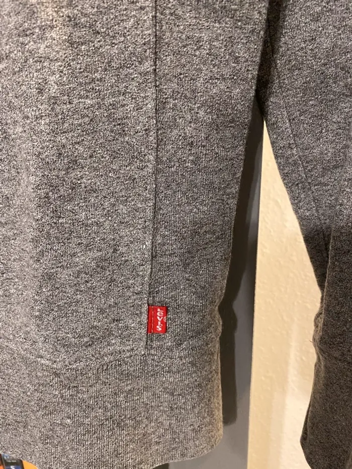 sweat pull Levi’s gris clair taille S - photo numéro 2