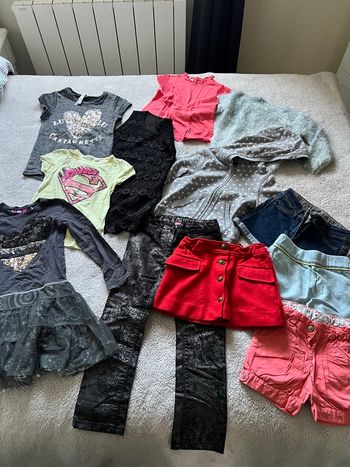 Lot vêtements fille 