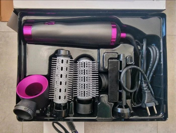 Sèche cheveux et ces accessoires - photo numéro 2