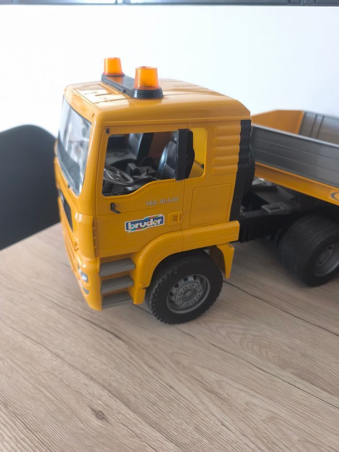 Camion plateau bruder - photo numéro 4