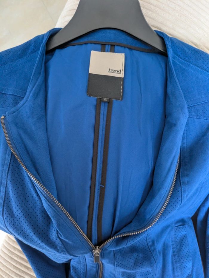Superbe veste suédine Neuve - photo numéro 4