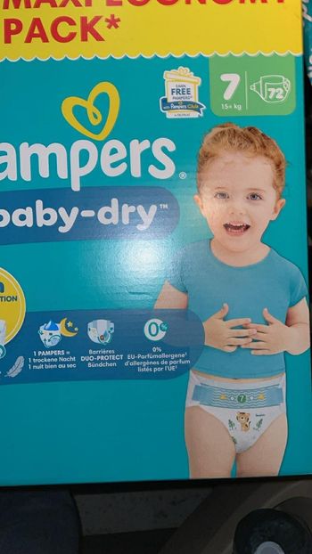 72 couches Pampers taille 7