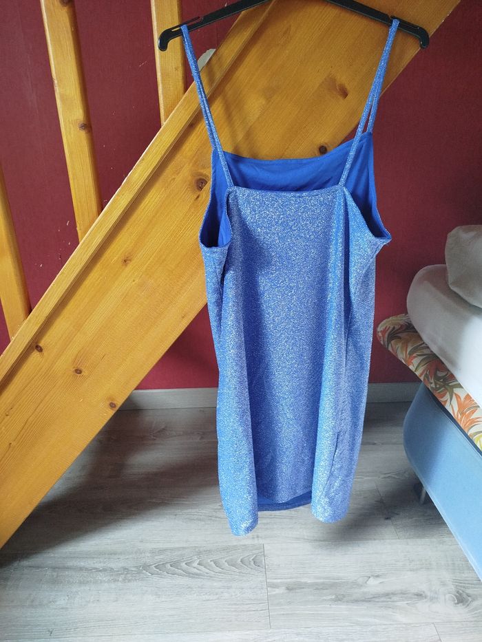 Robe bleu clair - photo numéro 2