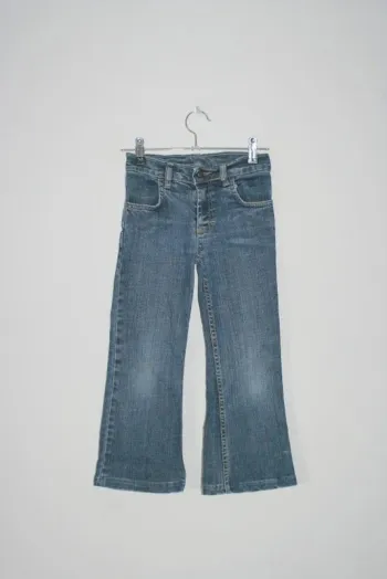 Jeans taille 134 (environ 8/9 ans)