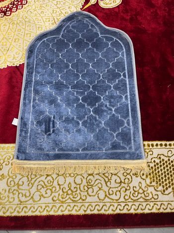 Lot de tapis, de prière en forme de dôme