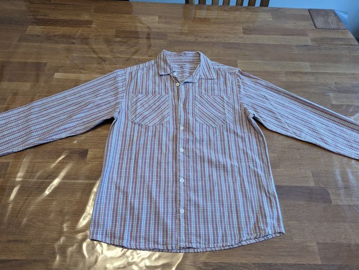 Chemise manches longues garçon 10 ans Gémo
Très bon état