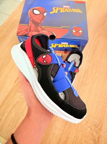 Basket ouvertes, Spiderman