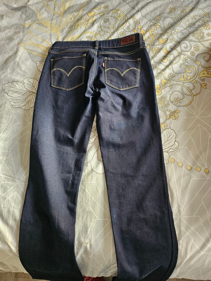 Jean levis curve 27 - photo numéro 2