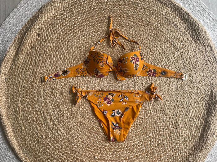 Maillot de bain fleuri 36 Etam