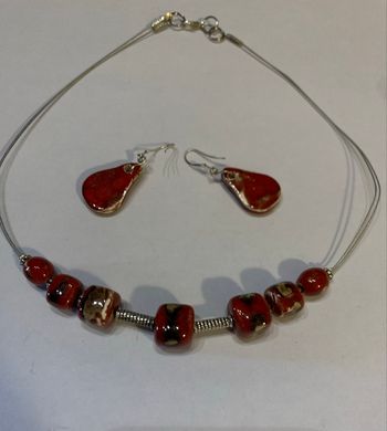 Collier et BO tons  rouges