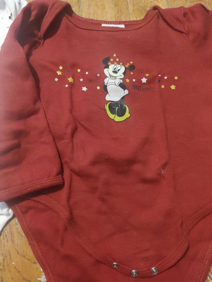 Lot 3 bodies 24 mois Disney baby - photo numéro 2