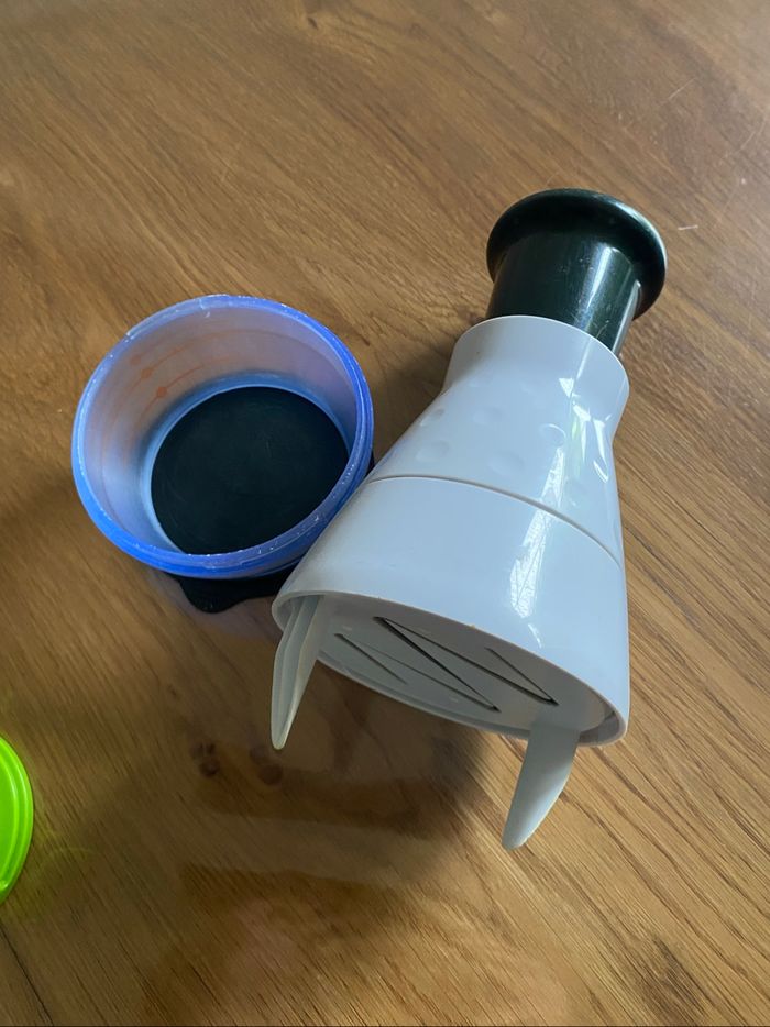 Hachoir épices oignons  et appareil à julienne - photo numéro 3