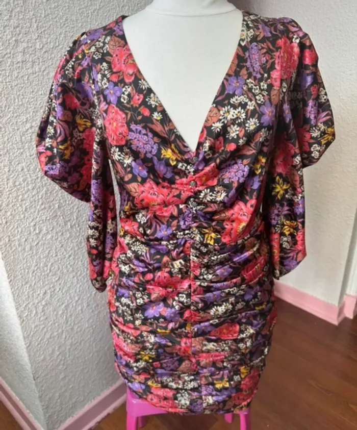 Robe de soirée Zara neuve à fleurs