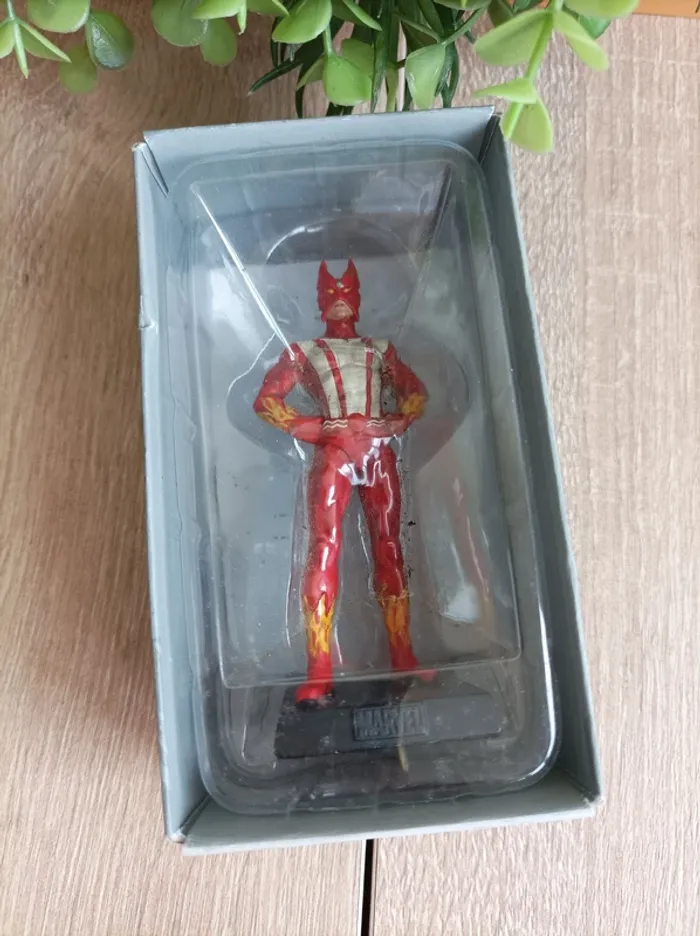 Figurine Marvel Sunfire Eaglemoss Super Héros - photo numéro 3