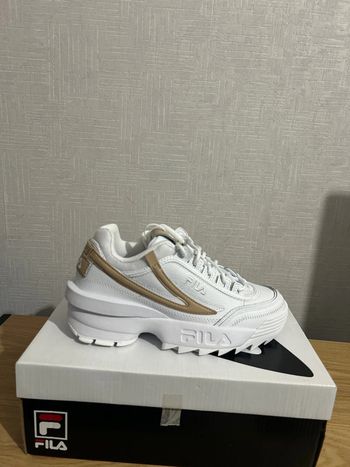 Baskets compensées blanches beige Fila Disruptor 38.5