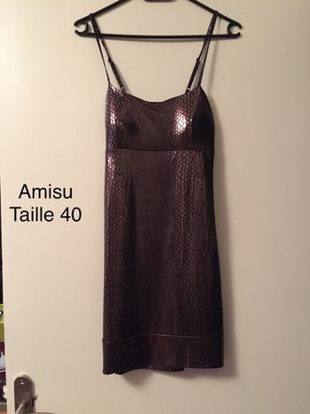Robe Amisu Taille 40 neuve