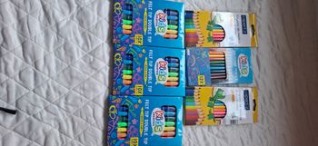 Lot de fournitures scolaires