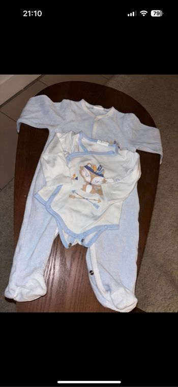 Ensemble pyjama + bodies bébé
