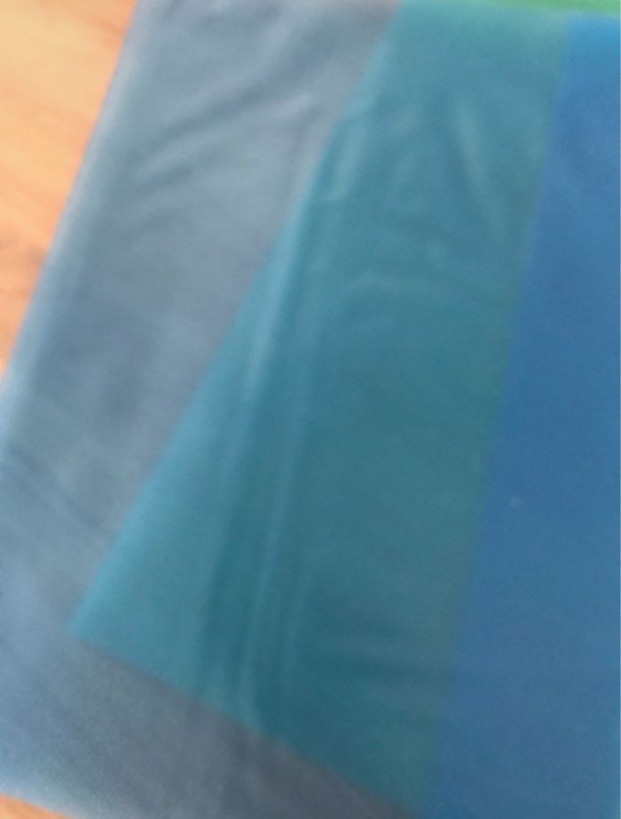 2 protèges cahier format a4 21x29,7 neuves jamais utilisées translucides colorés - photo numéro 4