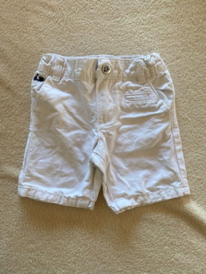 Short blanc