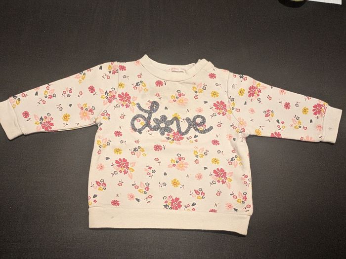 Lot 12 vêtements hiver fille 6 mois - photo numéro 3