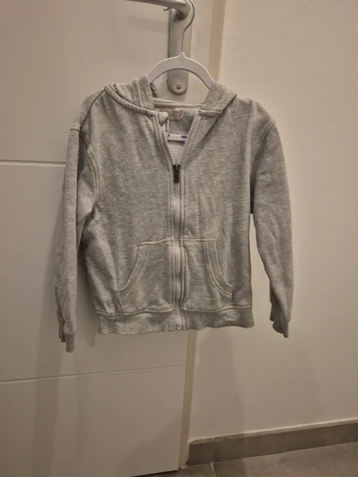 Sweat zippé à capuche