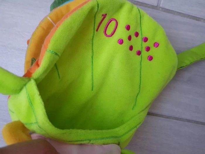 Livre en tissus  à toucher et apprentissage chiffres  liliputiens - photo numéro 9