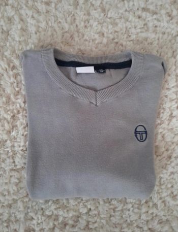 Pull Sergio Tacchini taille 8 ans 🌹