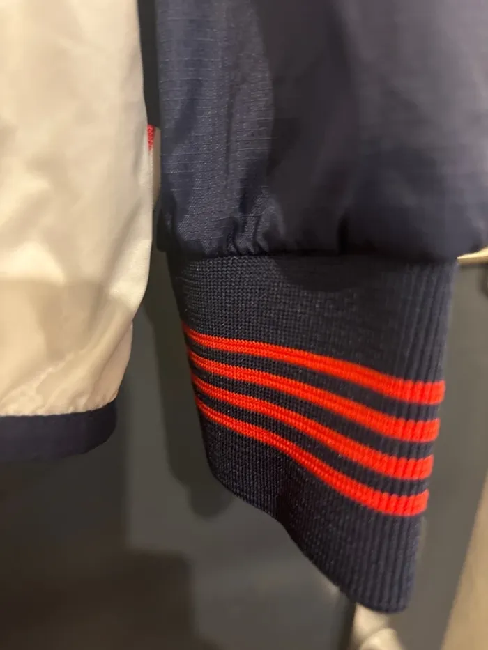 Veste coupe-vent PSG avec capuche – Taille S - photo numéro 7