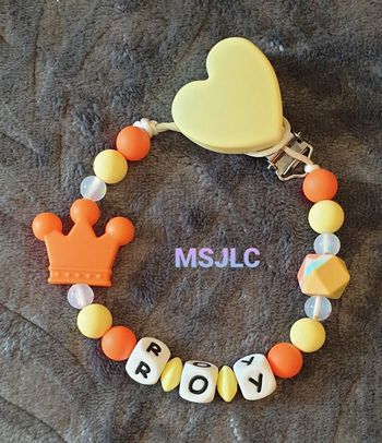 Attache tétine personnalisée Grande Couronne