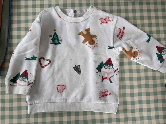 Lot de 14 sweats et 9 pantalons enfant taille 86/92cm - photo numéro 5