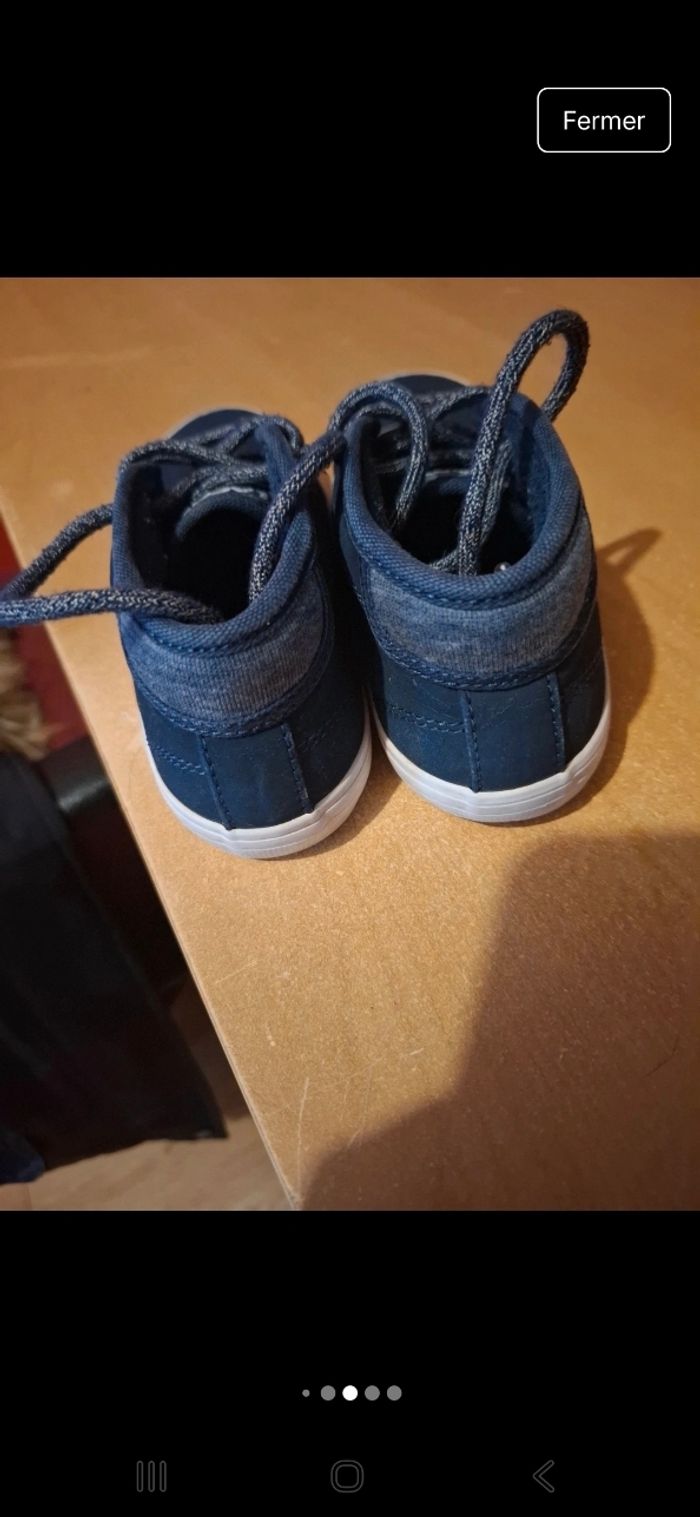 Chaussures garçon lacoste pointure 26 - photo numéro 5