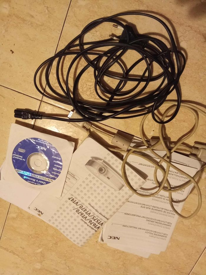 Vidéoprojecteur NEC VT670 - photo numéro 2