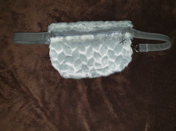 Pochette banane fourrure