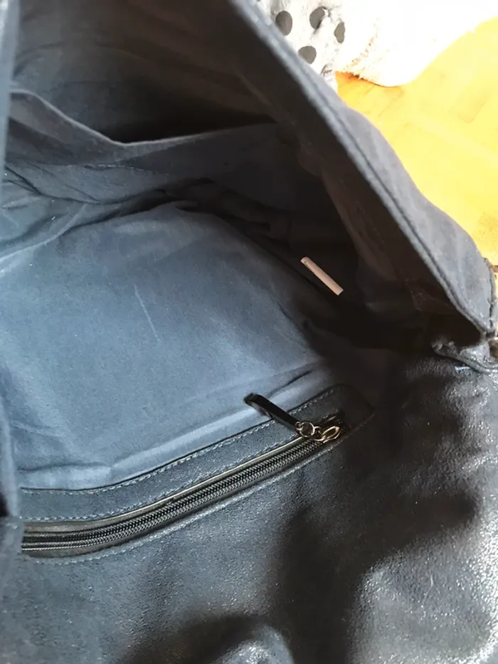 Sac en daim bleu avec chaînes - photo numéro 3
