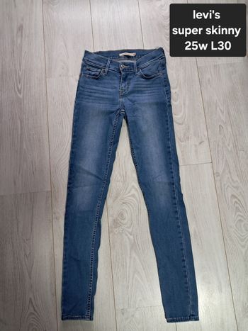 Jeans levi's super skinny 710 25w L30