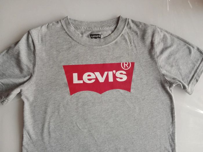 Tee shirt LEVI'S enfant taille 12 ans - photo numéro 3
