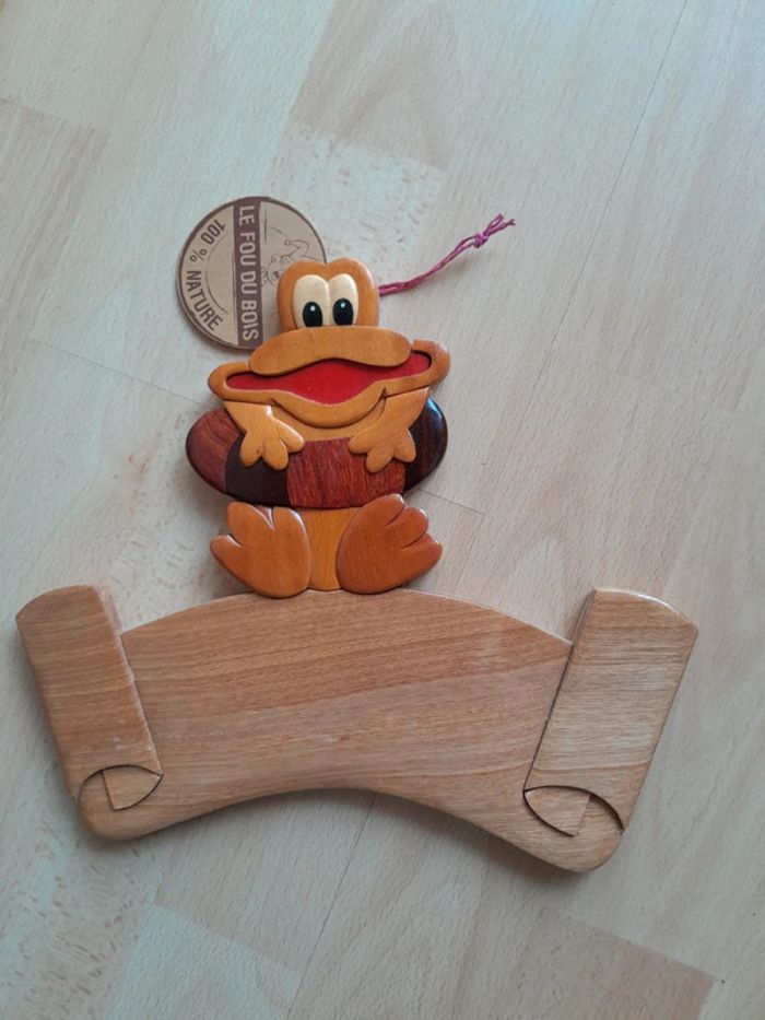 Porte prénom en bois de marque Le fou du bois