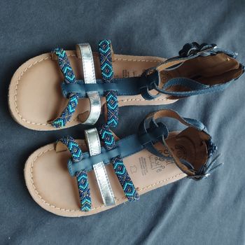 Sandales cuir fille 33 Neuf