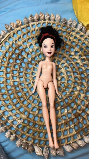 Barbie Princesse " Blanche neige "