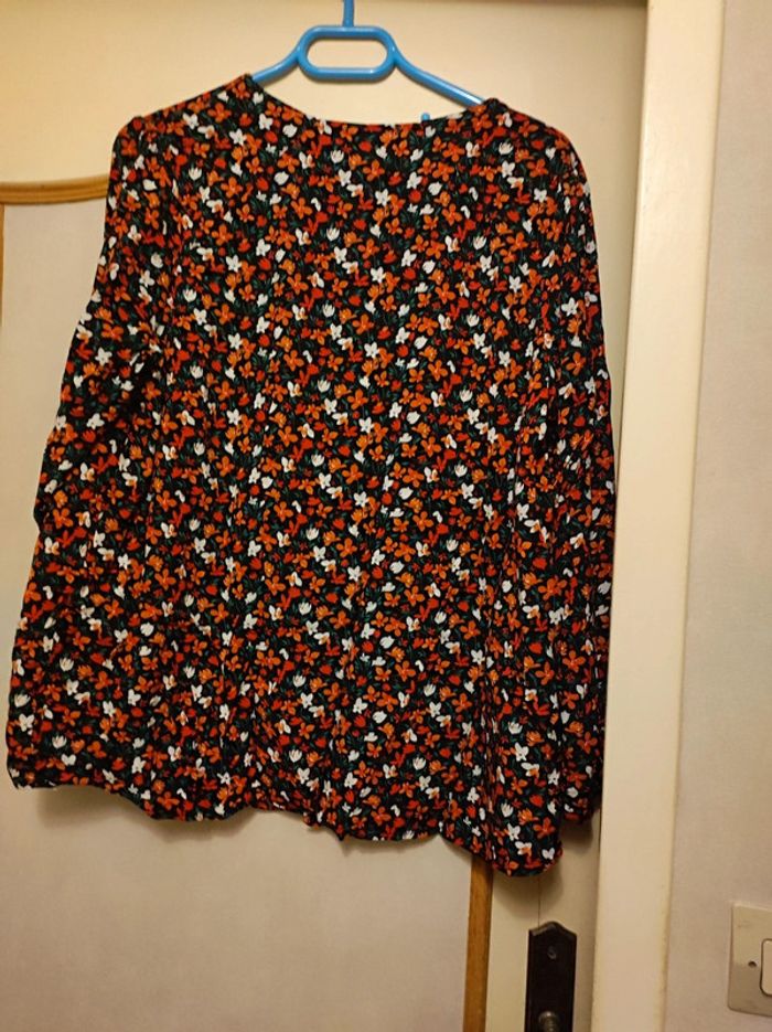 Blouse fleurie - photo numéro 2