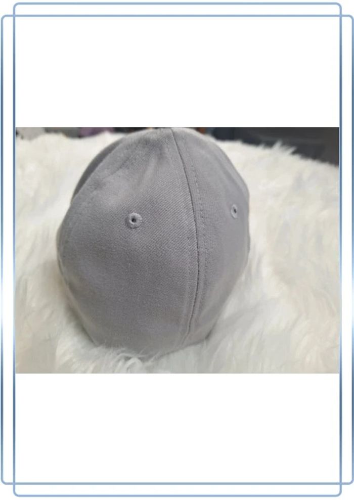 casquette grise new era world champions 2022 / taille M brodé (443) - photo numéro 4