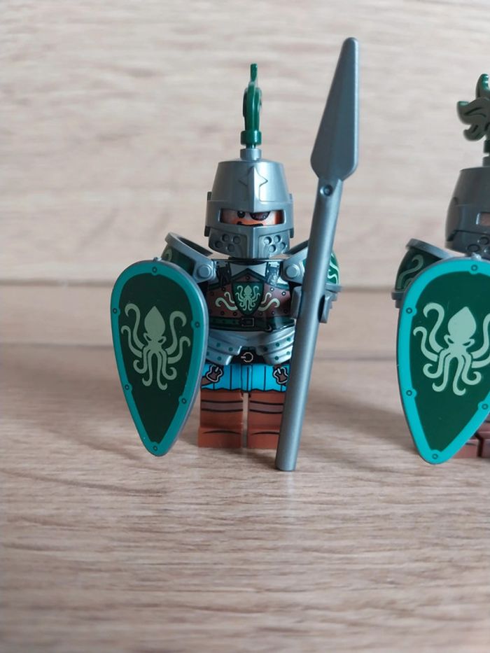 Figurines type lego 2 soldats chevaliers Pieuvres - photo numéro 2