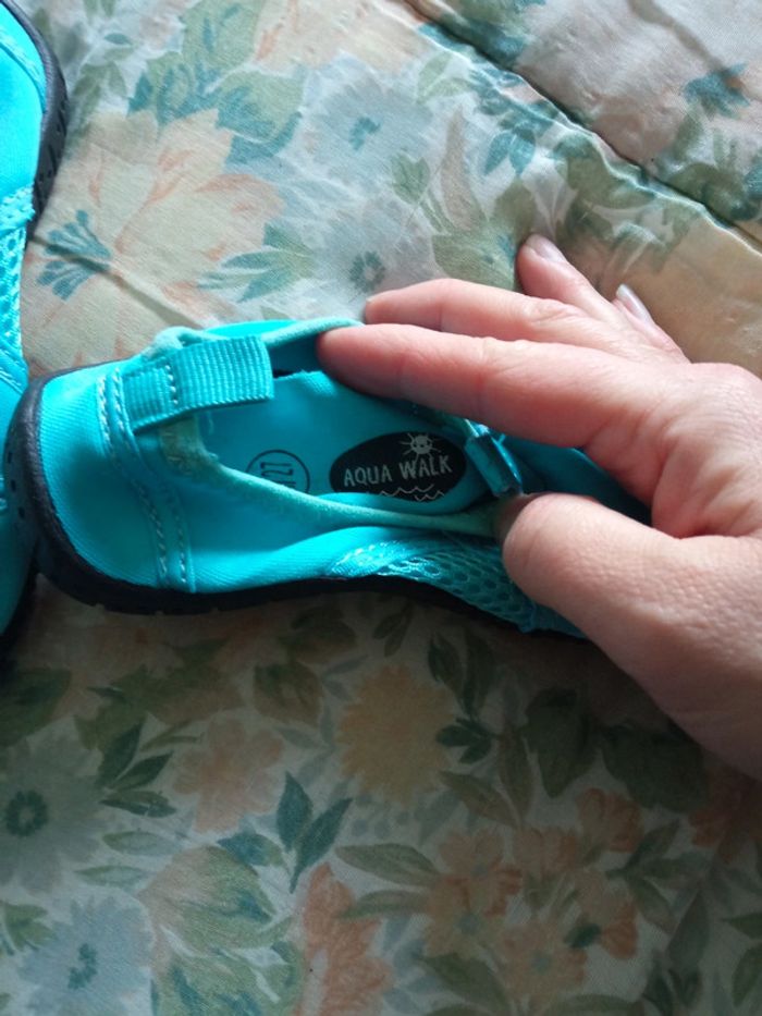 Chaussures de bain ou piscine 26/27 - photo numéro 5