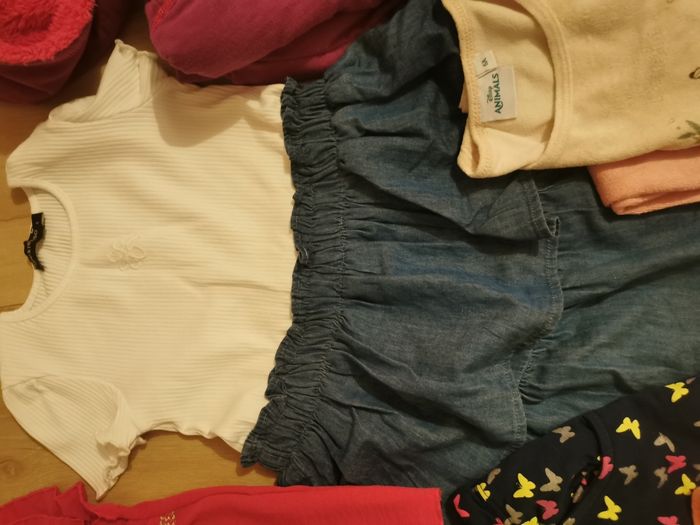 Lot vêtements 5 ans fille - photo numéro 6