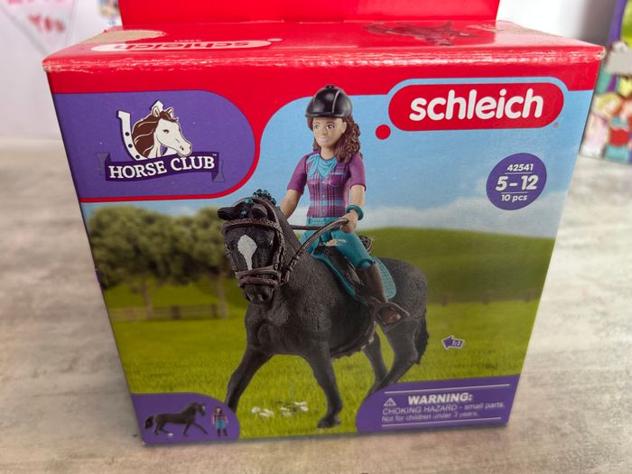 cavalière avec sauts d'obstacles schleich vendu avec la boite - photo numéro 4