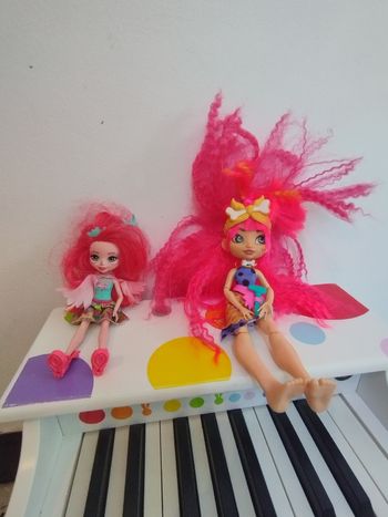 Poupée cheveux rose