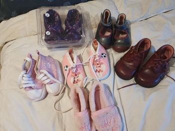 Lot chaussures et chaussons